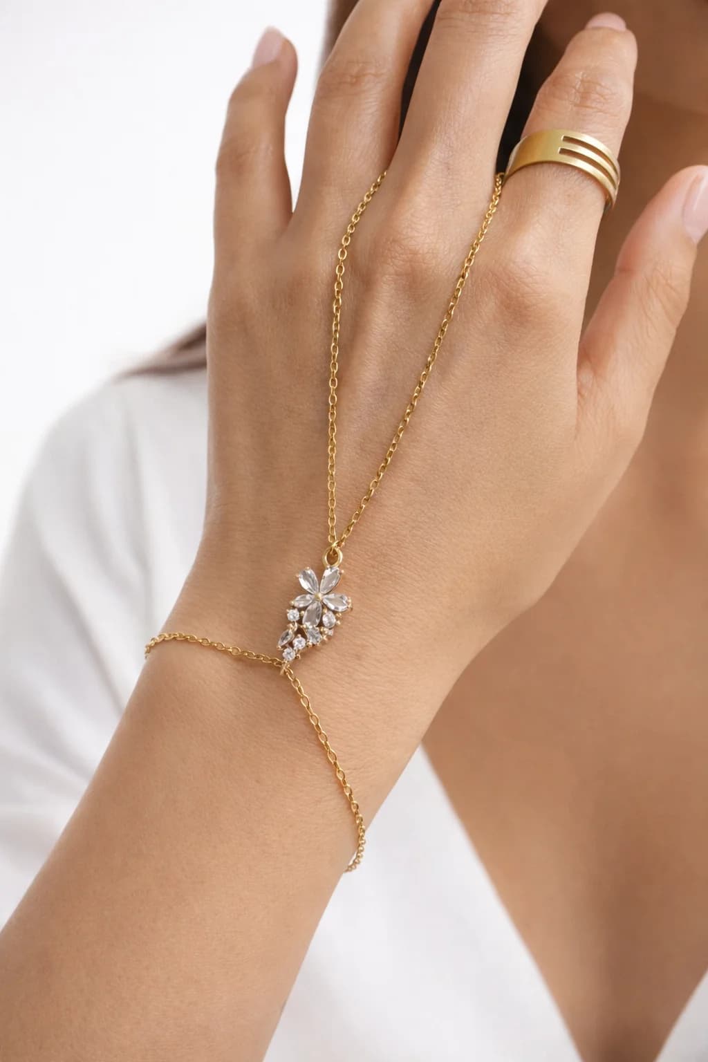 Çelik Çiçek Şahmeran