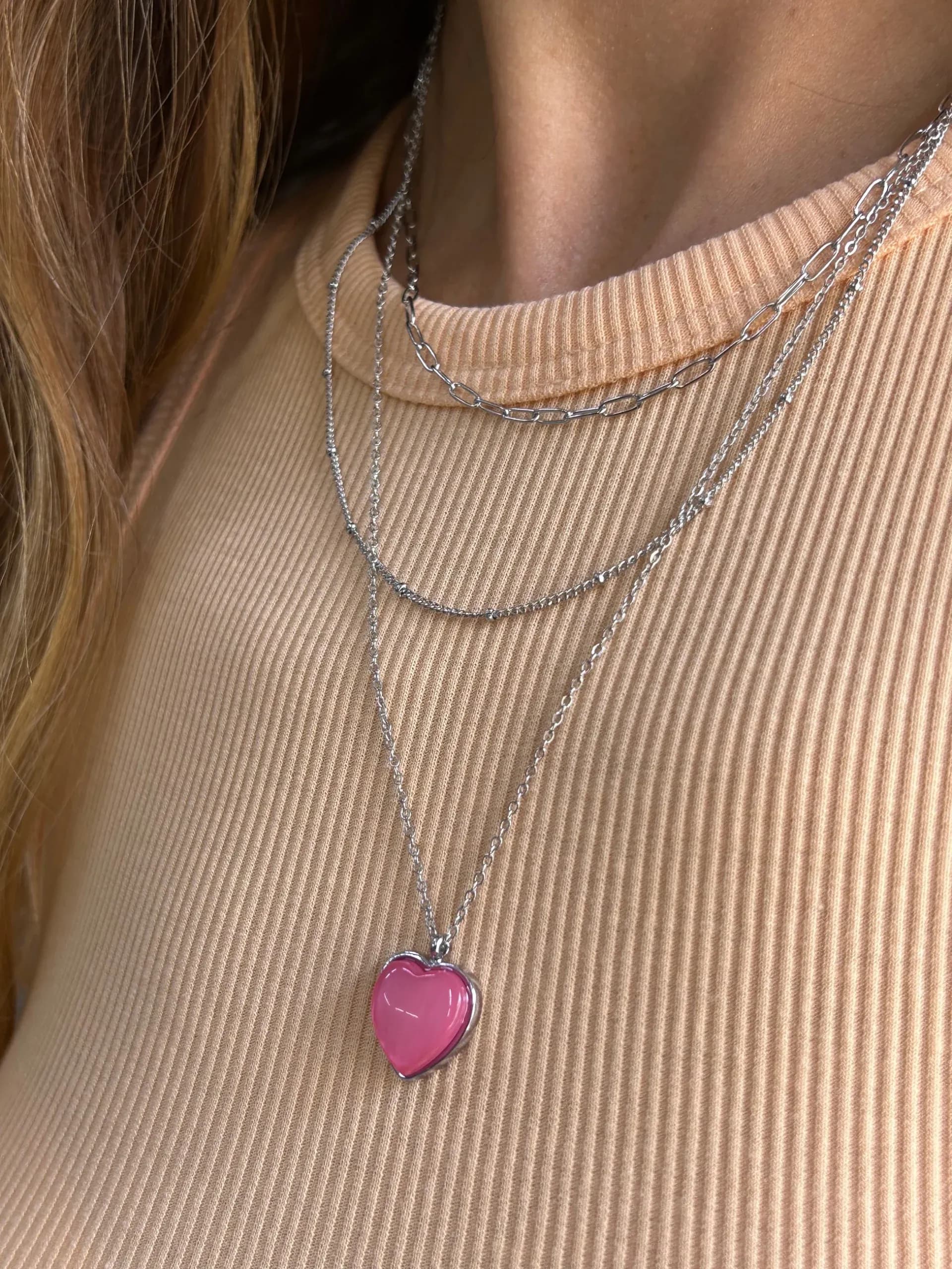 Çelik Çoklu Pembe Kalp Kolye
