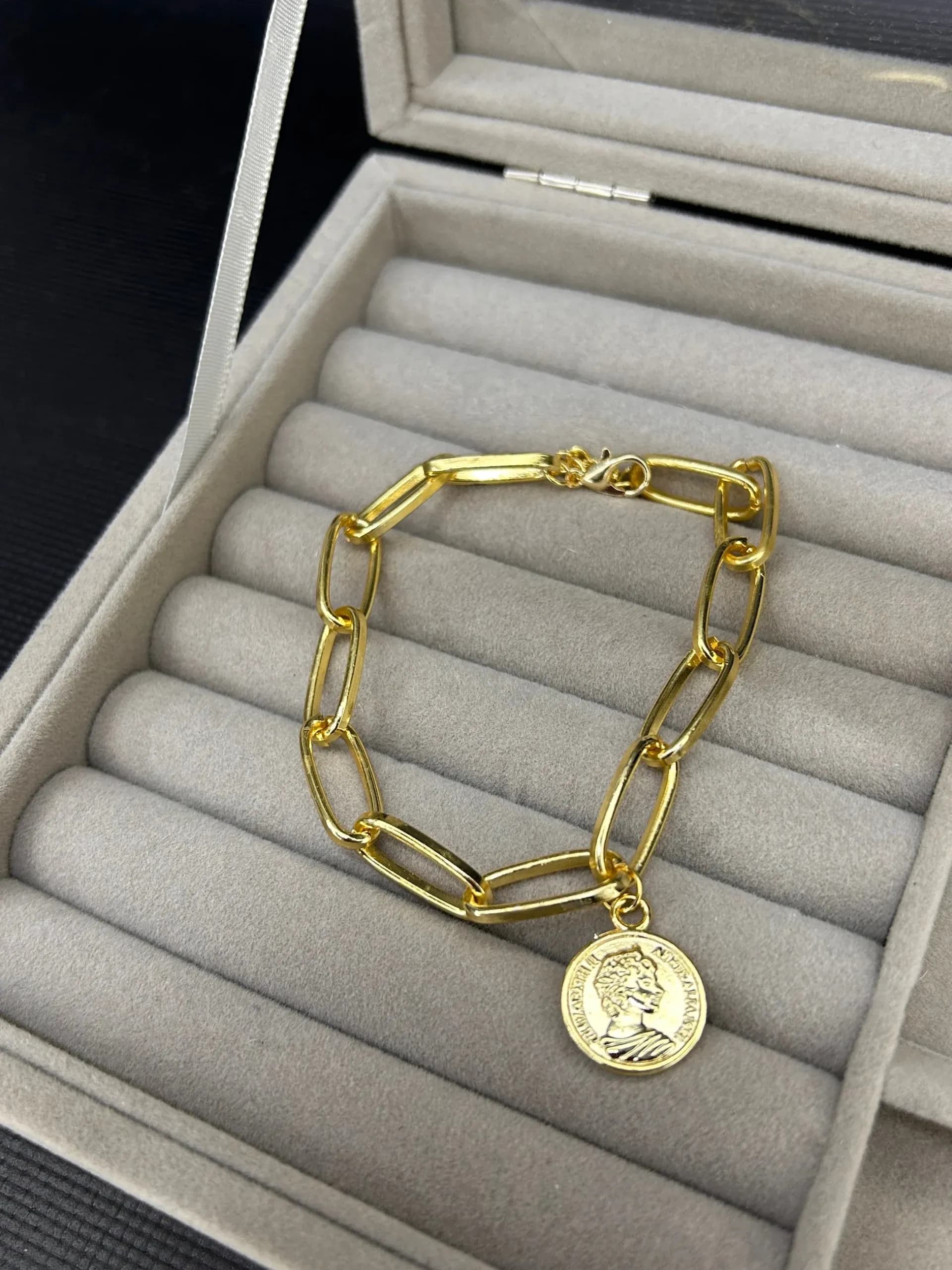 Gold Madalyon Kalın Bileklik