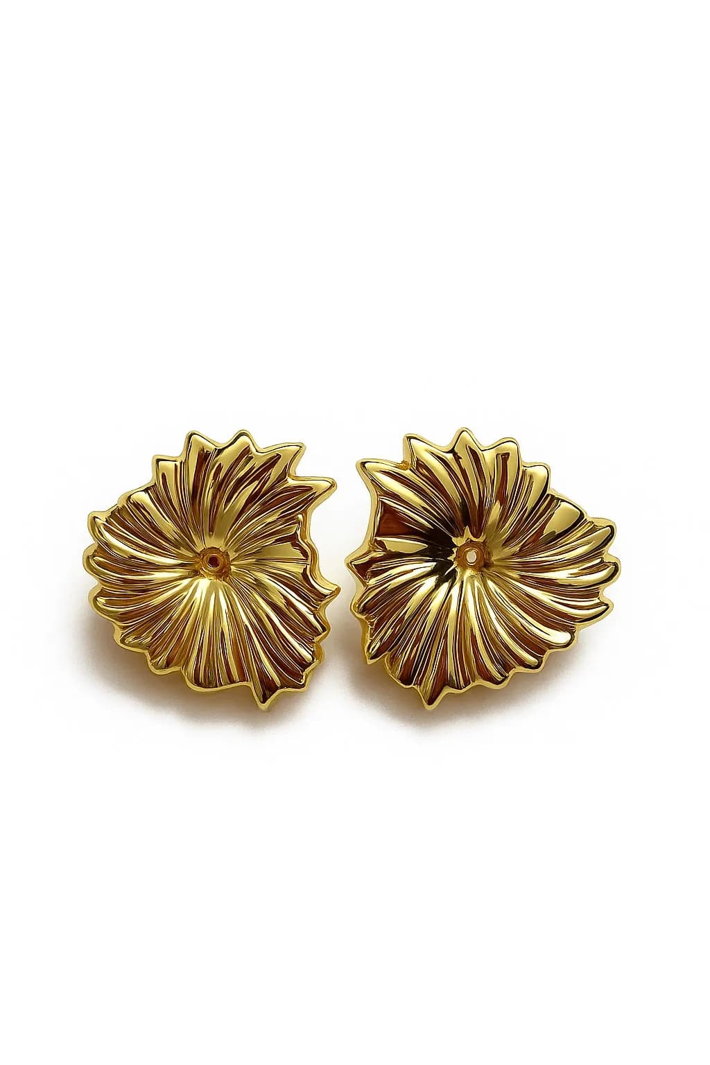 Hafif Kararmaz Tarz Küpe