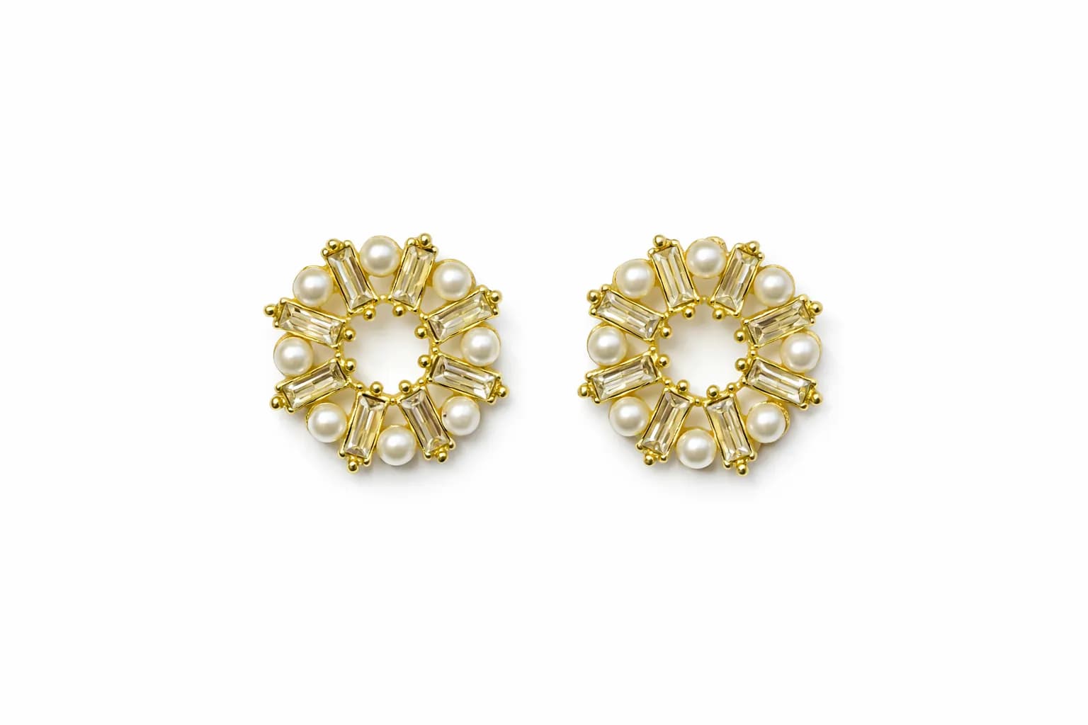 İncili Taşlı Tasarım Küpe