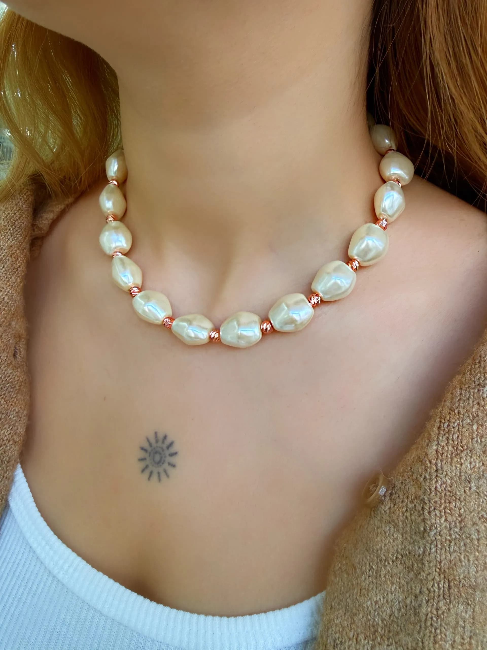 Vip Tasarım Krem Boncuk Rose Dorika Kolye